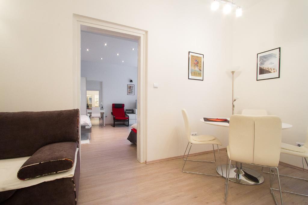 Apartment Red Bike Загреб Номер фото