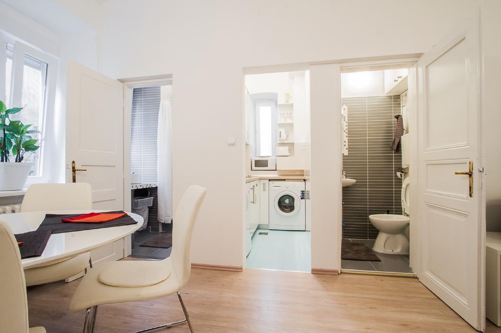 Apartment Red Bike Загреб Номер фото